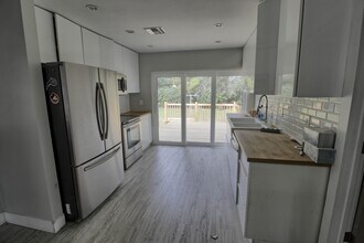 3027 E Crystal Lake Ave in Orlando, FL - Building Photo - Building Photo