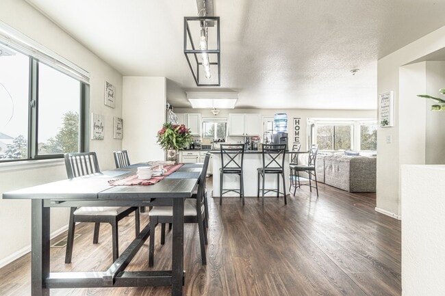 2218 Streambank Dr in Colorado Springs, CO - Building Photo - Building Photo