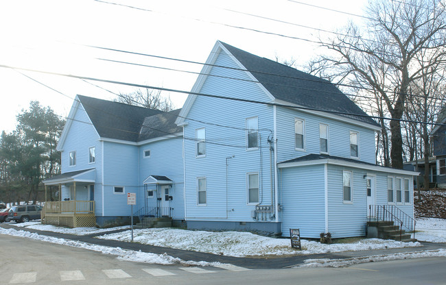 358 Court St in Auburn, ME - Building Photo - Building Photo