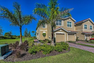 2665 Citrus St in Naples, FL - Building Photo - Building Photo