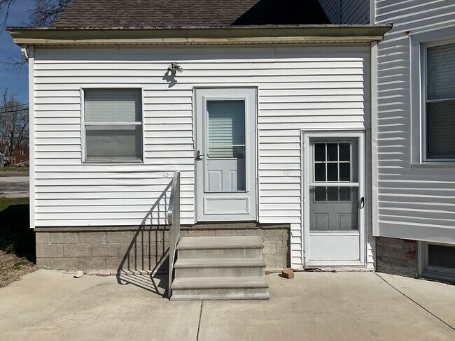 315 S Smith St in Smithton, IL - Building Photo - Building Photo