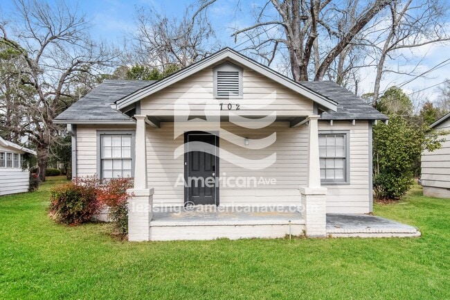 property at 702 W Church St