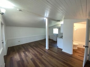 5132 Rinker Rd in Kansas City, MO - Building Photo - Building Photo