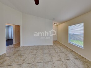 10126 41st Ct E in Parrish, FL - Building Photo - Building Photo