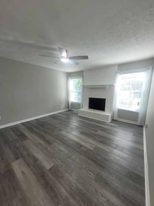 8222 Hagin St in Douglasville, GA - Building Photo - Building Photo