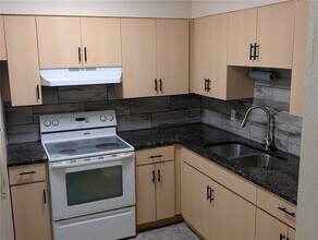 4512 E 10th Ave in Tampa, FL - Building Photo - Building Photo