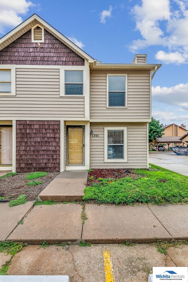 property at 2405 S Capri St