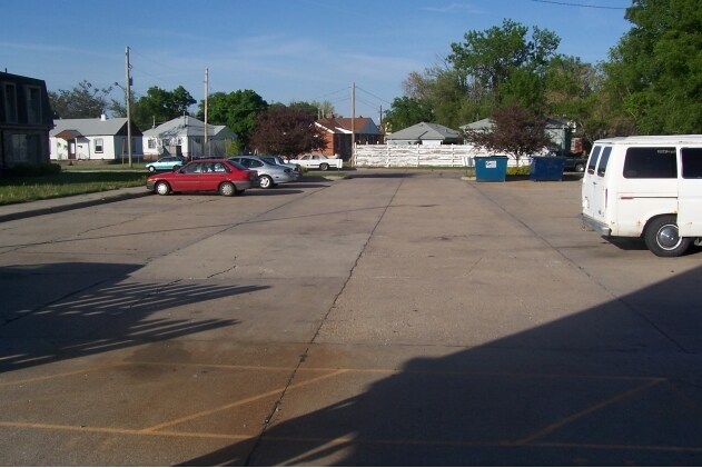 French Village Apartments in Grand Island, NE - Building Photo - Building Photo