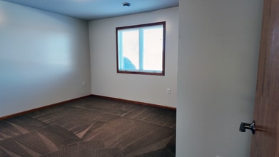 101 Eagle Path, Unit 1 in Eagle Lake, MN - Foto de edificio - Building Photo