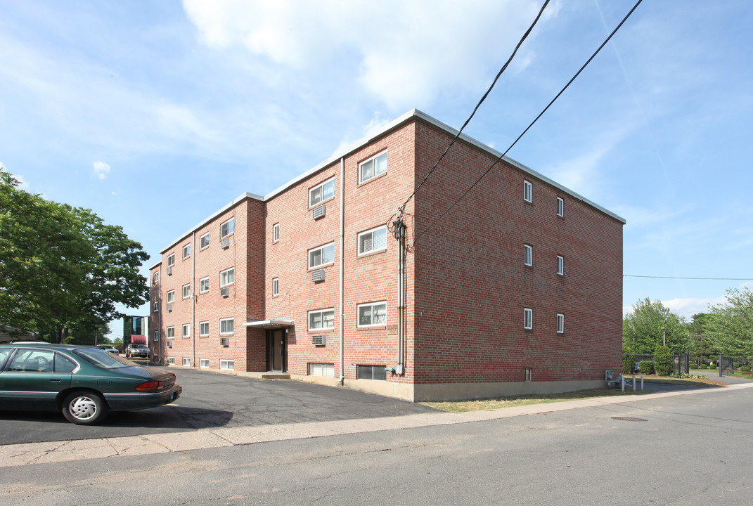 14-16 Crosby St in East Hartford, CT - Foto de edificio