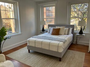 72 Strathmore Rd, Unit #5B in Boston, MA - Building Photo - Building Photo