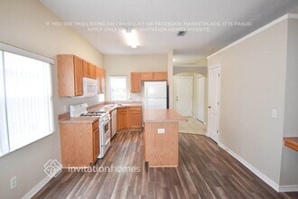 6926 Exeter Park Pl in Apollo Beach, FL - Building Photo - Building Photo