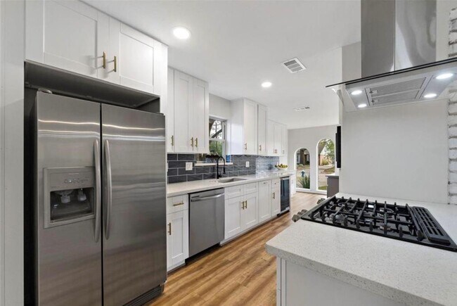 2831 Kenross St in Houston, TX - Building Photo - Building Photo