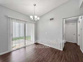 9510 Bowen Dr in San Antonio, TX - Building Photo - Building Photo