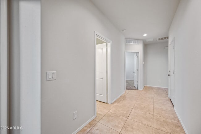 31027 W Mulberry Dr in Buckeye, AZ - Building Photo - Building Photo