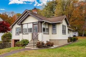 430 Old Main St in Rocky Hill, CT - Building Photo - Building Photo