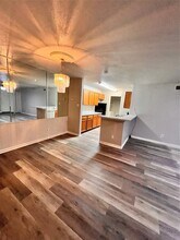 10661 Braes Bend Dr in Houston, TX - Building Photo - Building Photo