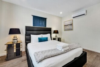 3020 Seville St, Unit SI ID1503974P in Fort Lauderdale, FL - Building Photo - Building Photo