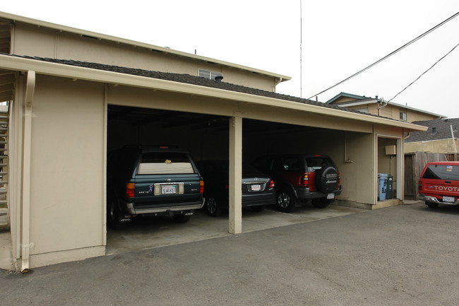 518 Penitencia St in Milpitas, CA - Foto de edificio - Building Photo