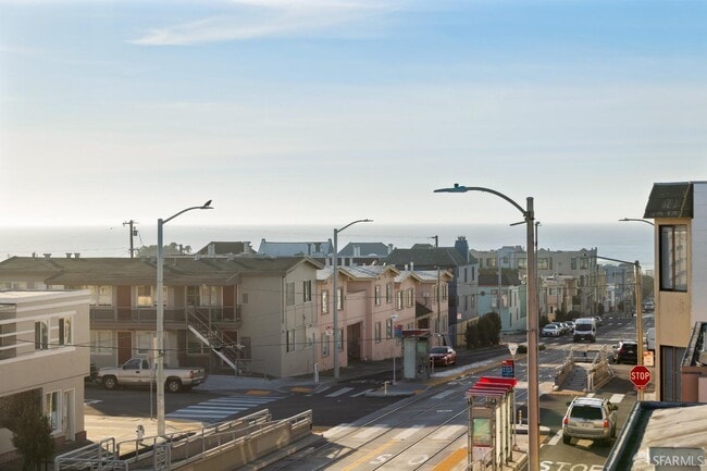 3100 Taraval St in San Francisco, CA - Building Photo - Building Photo