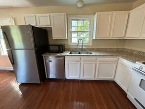 61 Cooper St in Charleston, SC - Building Photo - Building Photo