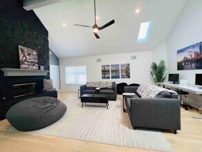 6904 Rusty Fig Dr in Austin, TX - Building Photo - Building Photo