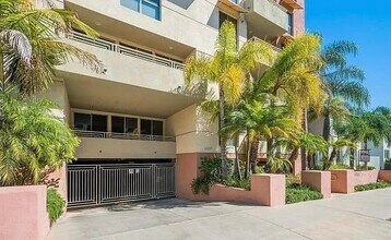 1222 S Westgate Ave, Unit 304 in Los Angeles, CA - Building Photo - Building Photo