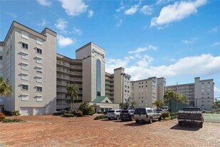 3400 Ocean Beach Blvd in Cocoa Beach, FL - Building Photo