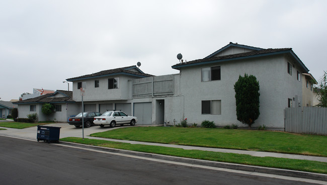 16631 Blanton St in Huntington Beach, CA - Building Photo - Building Photo