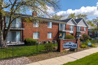 Carriage Hill Apartments - Dearborn Heights, MI in Dearborn Heights, MI - Building Photo - Building Photo