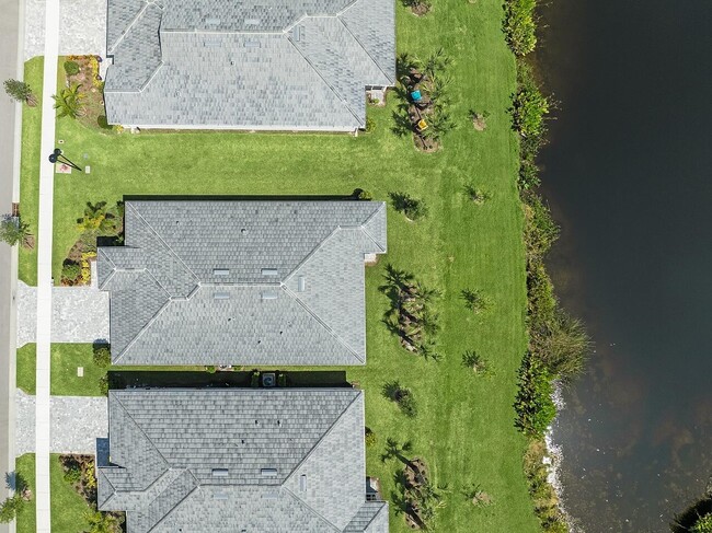 8360 Beagle Ter in Wabasso, FL - Building Photo - Building Photo