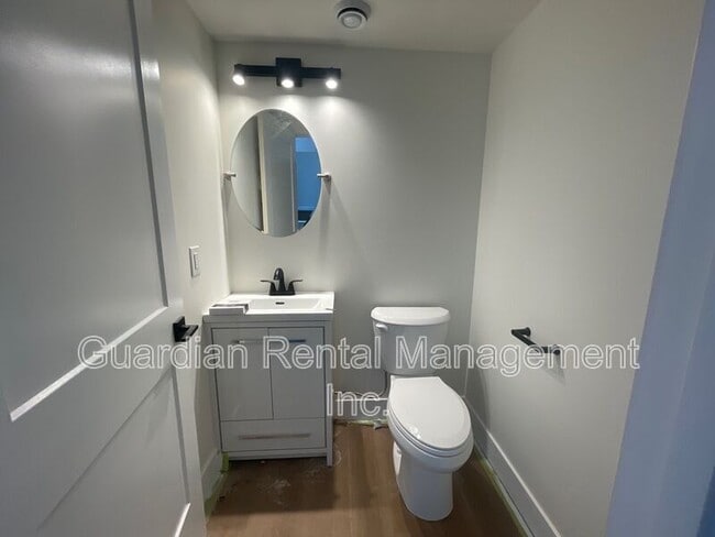 1101 Frederica St W in Thunder Bay, ON - Building Photo - Building Photo