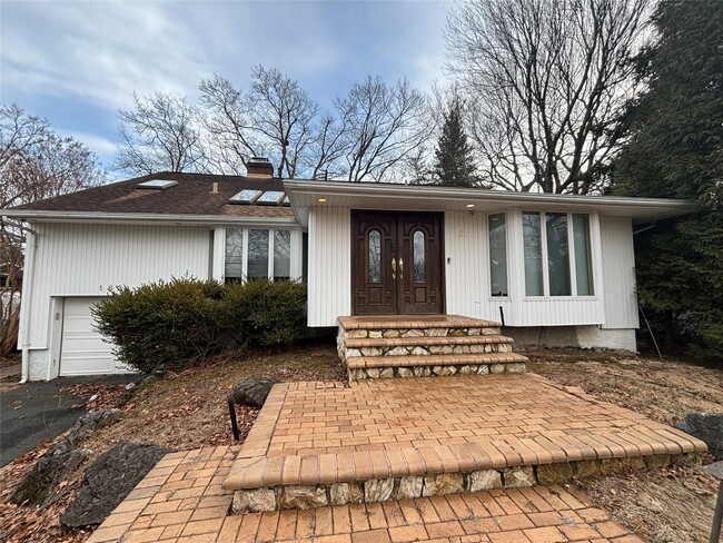 property at 162 Birchwood Park Dr