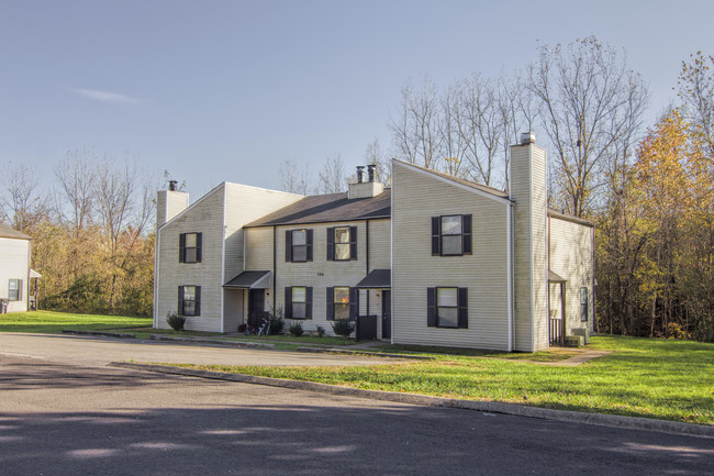 106-108 Kingsbury Ct in Clarksville, TN - Building Photo - Building Photo