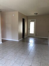 848 Chippendale St in Deltona, FL - Building Photo - Building Photo