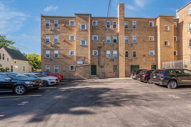 property at 1005 Madison St