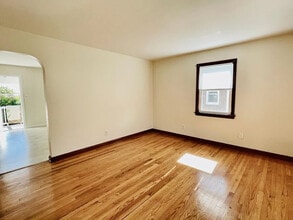 149 Maplewood Ave in Clifton, NJ - Building Photo - Building Photo