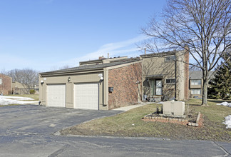 Woodvale Townhome Condos in Southfield, MI - Building Photo - Building Photo