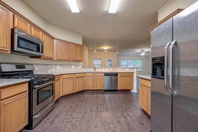 1222 Hemple Dr in Rosenberg, TX - Building Photo - Building Photo
