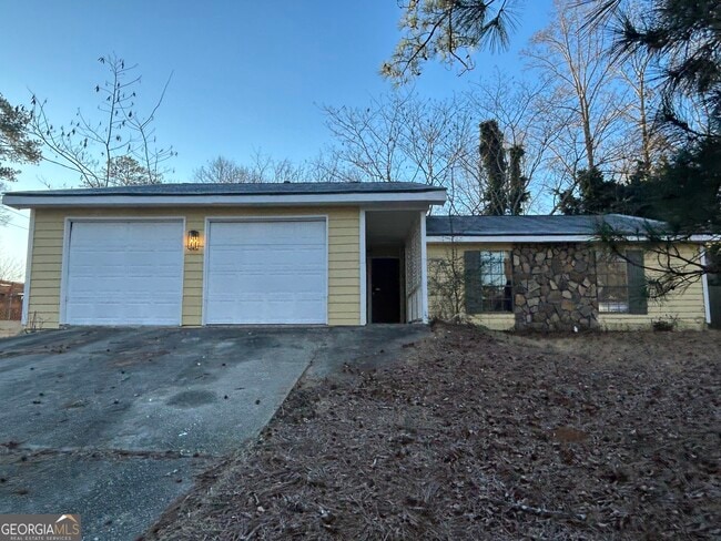 property at 3123 Shoal Creek Ct