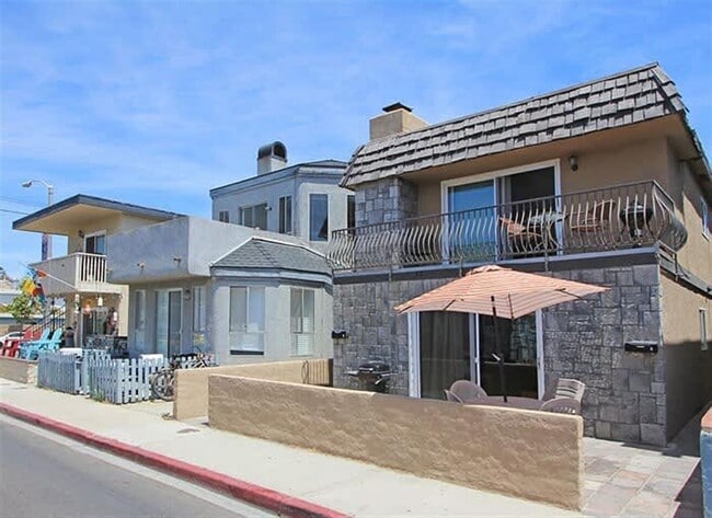 property at 124 34th St