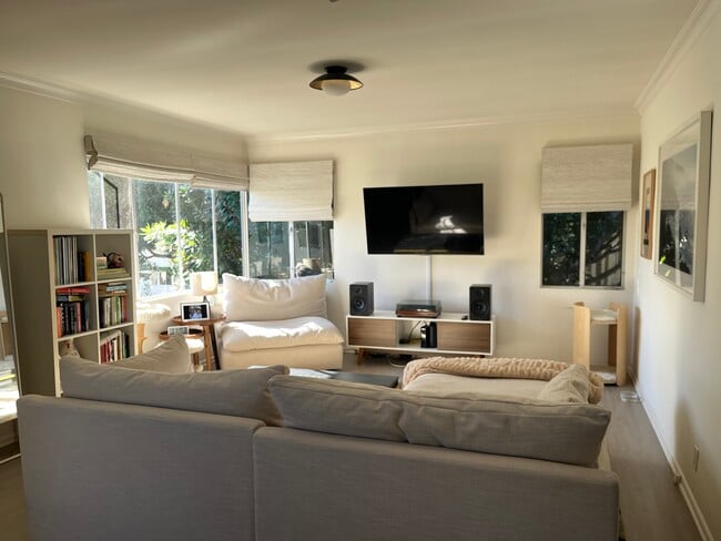 property at 927 20th St