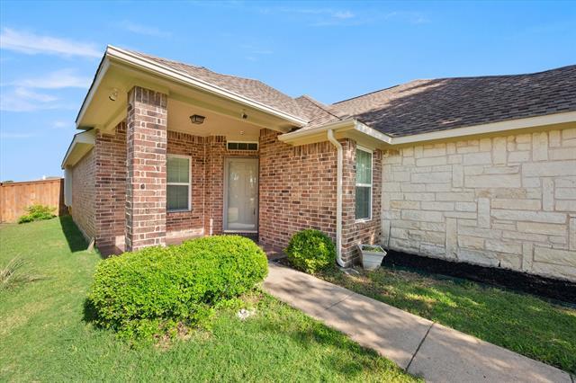property at 7363 Estela