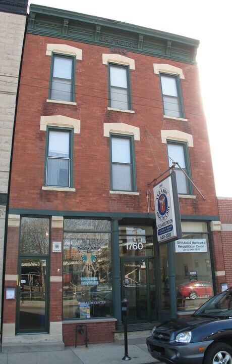 1760 N Clybourn Ave in Chicago, IL - Building Photo