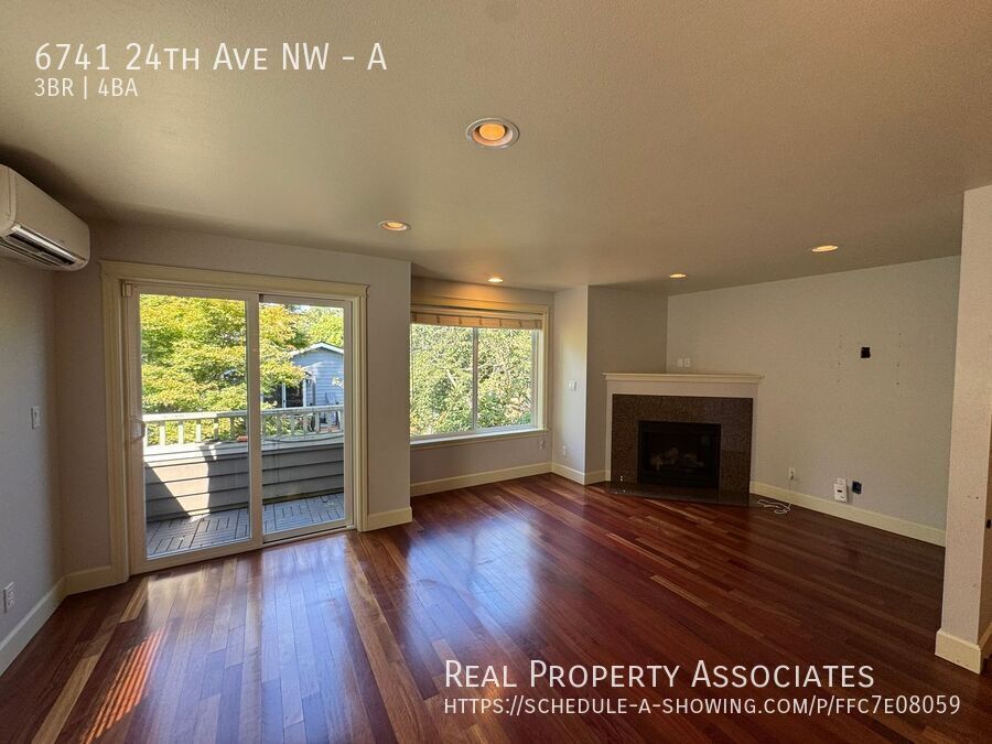 6741 24th Ave NW in Seattle, WA - Foto de edificio