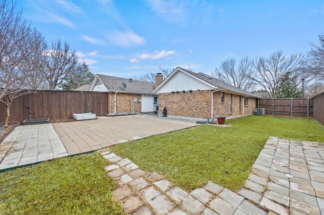 property at 4421 Sterling Ln