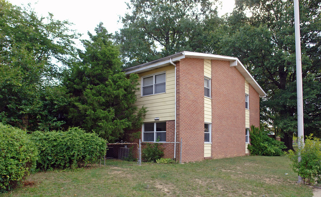 2620 E Northern Pky in Baltimore, MD - Building Photo - Building Photo