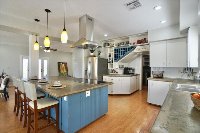 311 Harmon Hills Cove in Dripping Springs, TX - Building Photo - Building Photo