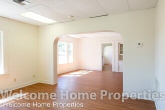 512 S College Ave in College Place, WA - Building Photo - Building Photo