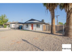 4609 E Almeria Rd in Phoenix, AZ - Building Photo - Building Photo